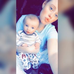 Meet your Posher, Alexis